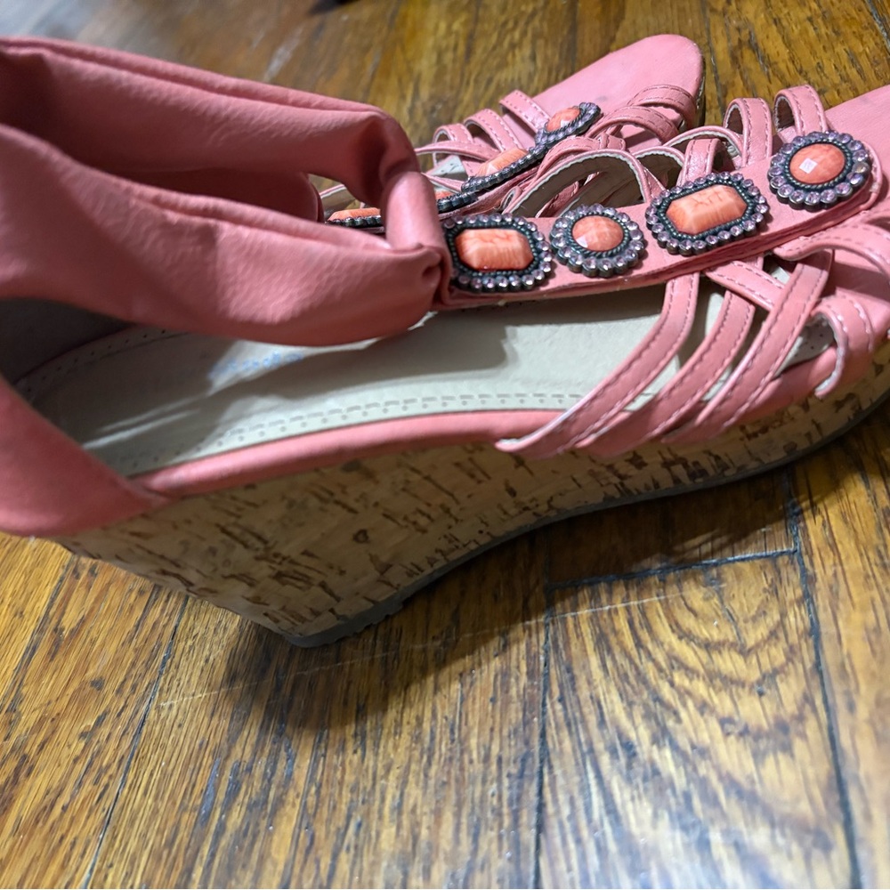 Stylish Pink Wedge Sandals
